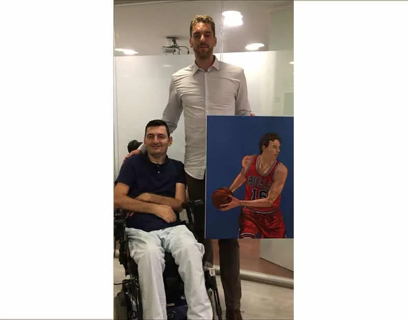 Asociación de Pintores con la Boca y con el Pie