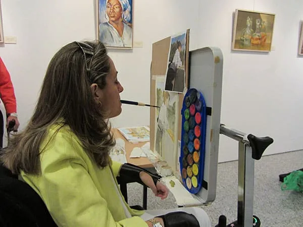 Asociación de Pintores con la Boca y con el Pie