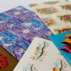 Papel de regalo de primavera Asociación de Pintores con la Boca y con el Pie