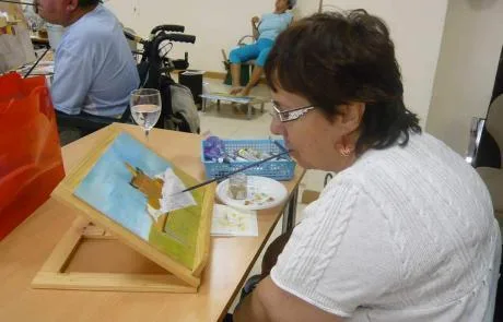 Asociación de Pintores con la Boca y con el Pie